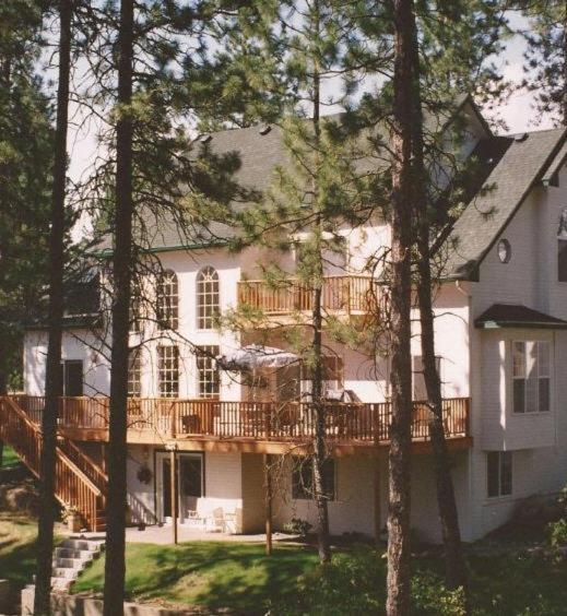 River Cove Elegant Waterfront Bed & Breakfast Post Falls Exterior foto
